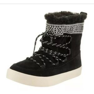 Toms Alpine Black Suede faux fur lined boots